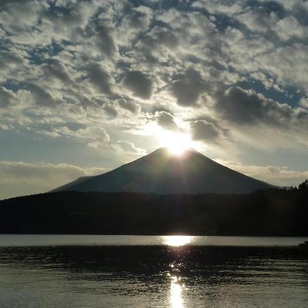 ホテル ペンション・アイビー 山中湖村 エクステリア 写真